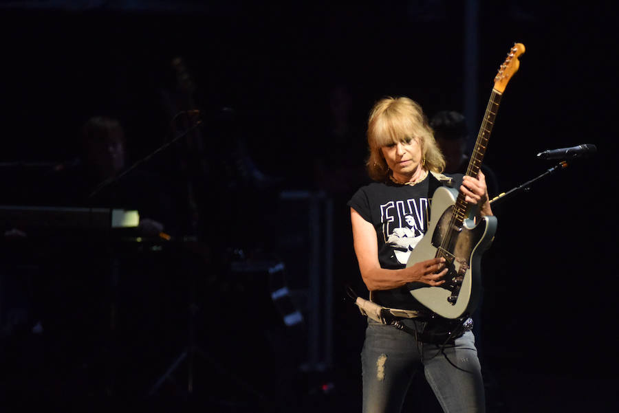 The Pretenders realizaron un despliegue musical capitaneado por el guitarreo descomunal de sus integrantes y, por encima de todo, de una Chrissie Hynde sexagenaria que recordó en Starlite por qué esta banda angloamericana comenzó a triunfar allá en los finales de los años 70.