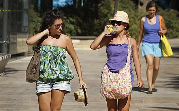 Meteorología activa este viernes el aviso amarillo por calor en el interior de Málaga