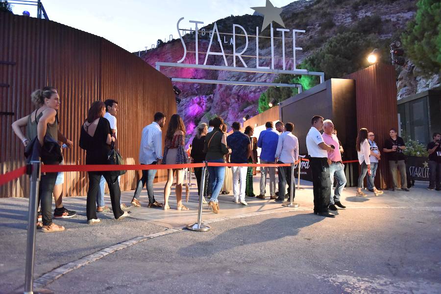 El considerado por muchos el mejor cantautor rock de este país, Joaquín Sabina, actuó anoche en el escenario de Starlite en Marbella ante 3.000 personas que agotaron todas las entradas disponibles en el recinto, algo que viene siendo habitual en esta gira de presentación de su nuevo disco ‘Lo niego todo’.