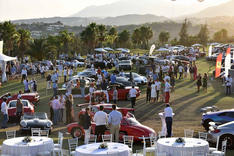 Coches de 2,3 millones de euros, el Mercedes ‘alas de gaviota’ de John Wayne o el Hispano-Suiza que encargó Alfonso XIII se dieron cita en el evento que Autobello celebró en Magna Marbella Golf.