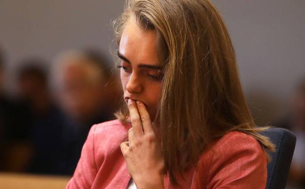 15 meses de cárcel para la joven que alentó a su novio a suicidarse con mensajes de texto