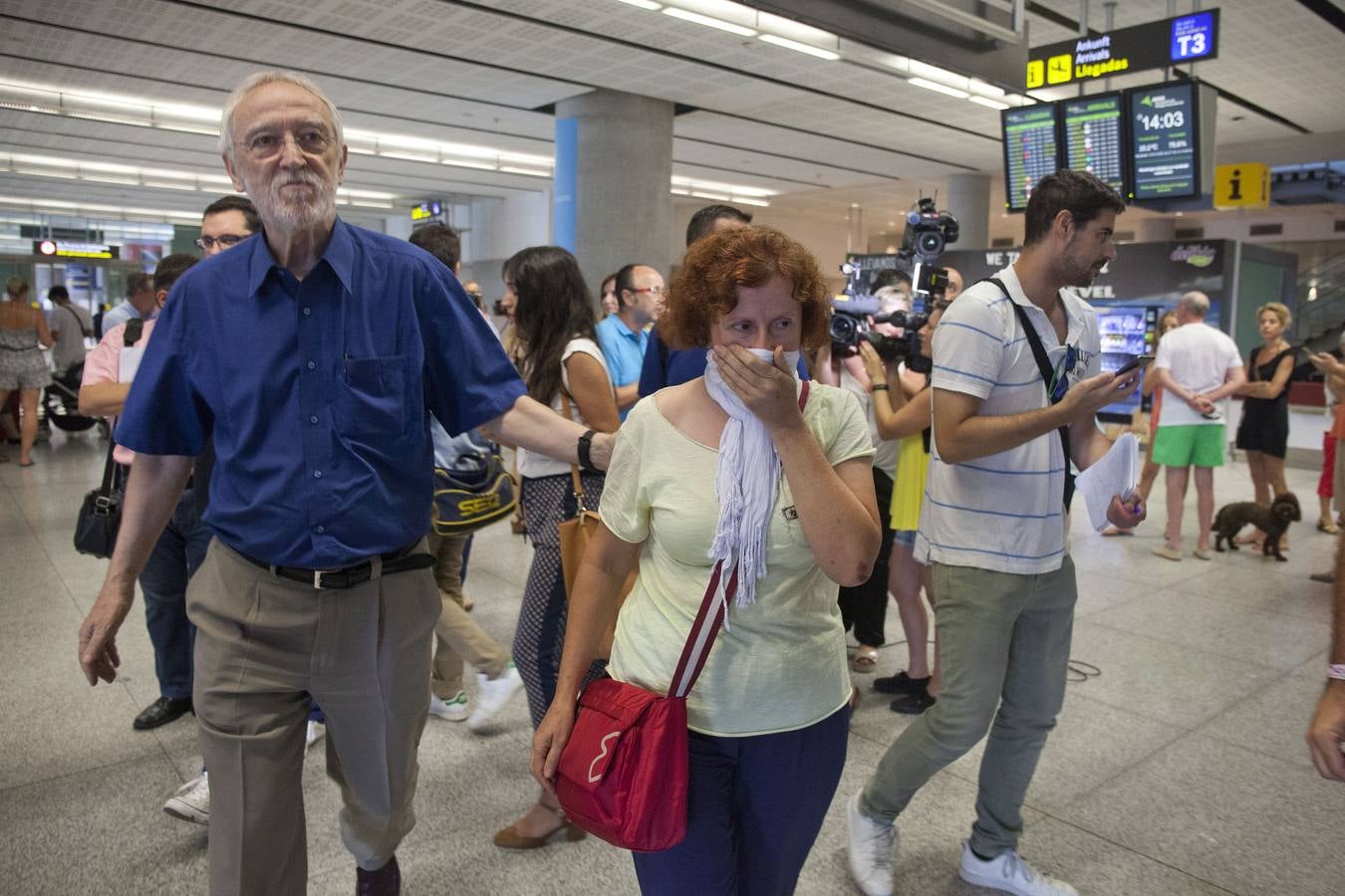Destrozados por el cansancio del viaje, pero sobre todo por el dolor