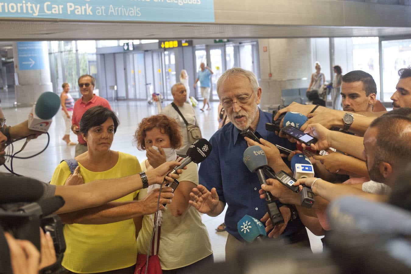 Destrozados por el cansancio del viaje, pero sobre todo por el dolor