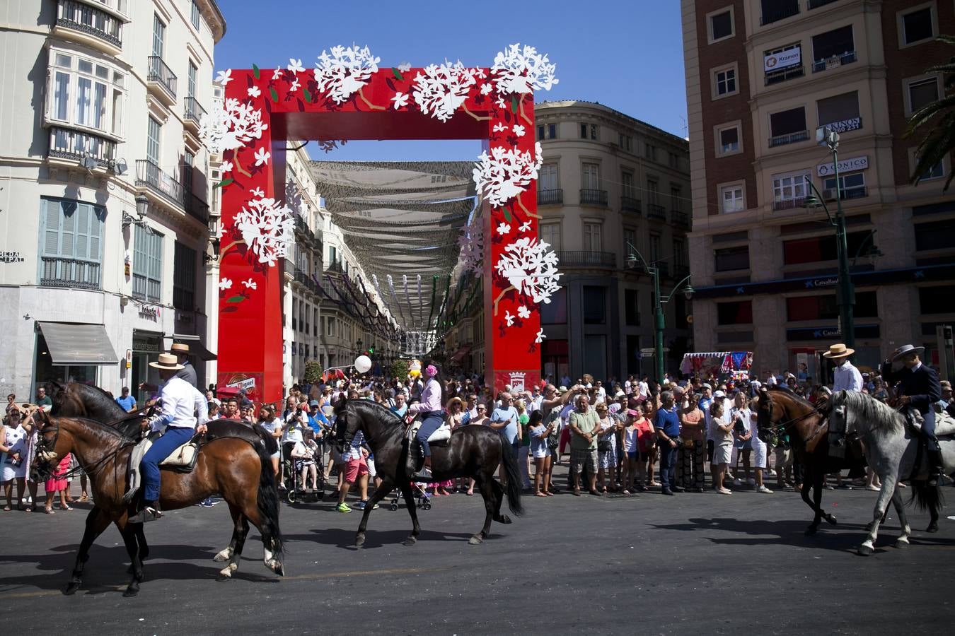 El abanderado de este año es el comunicador Francisco Javier Jurado, 'Coco'