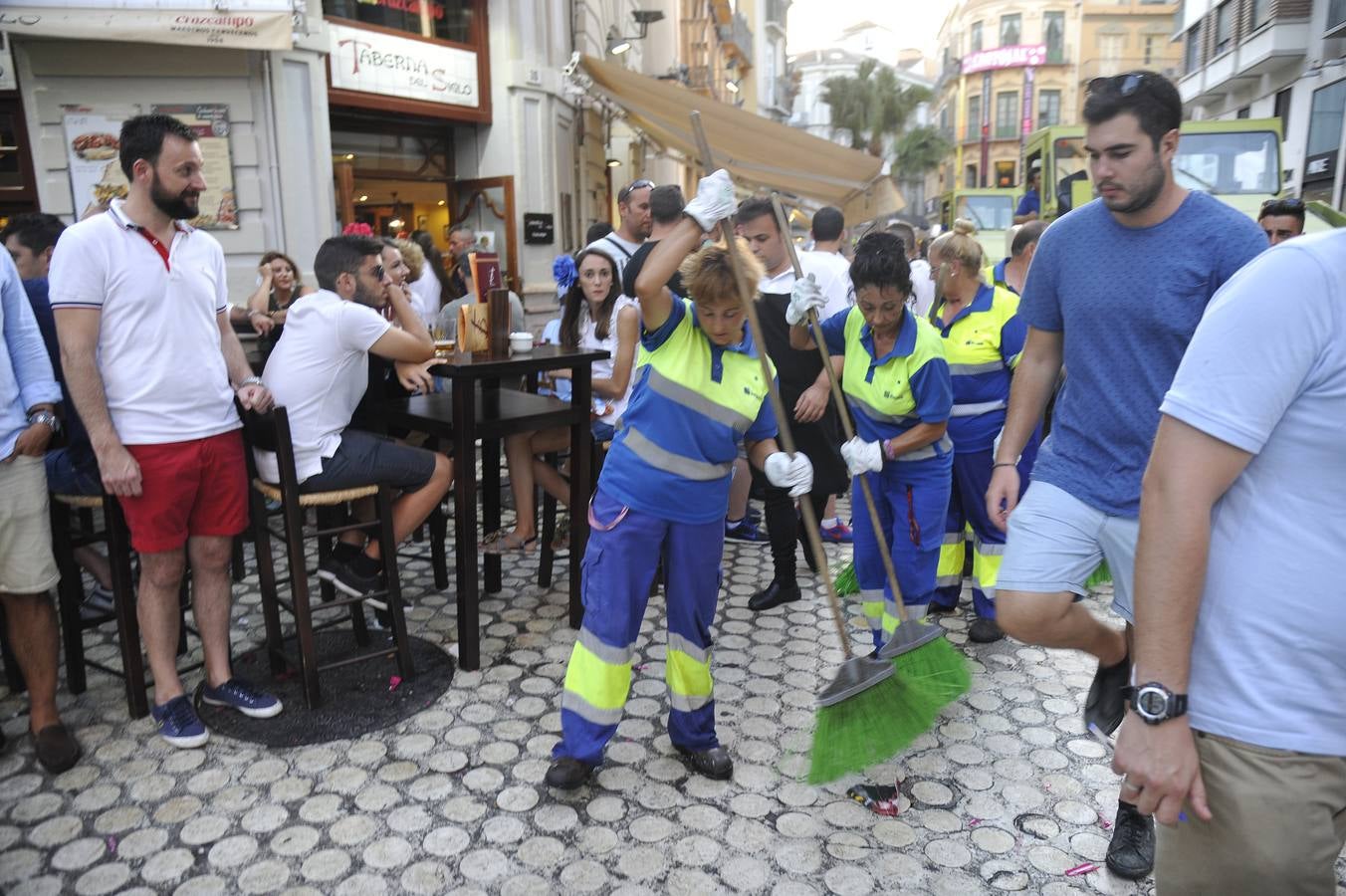 Así quedó el Centro tras la primera jornada de la Feria de Málaga 2017