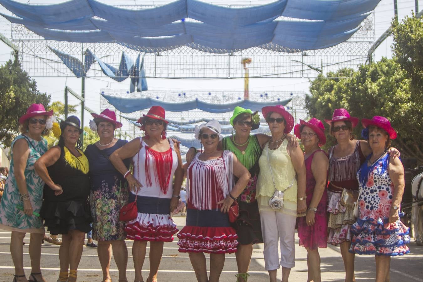 Una fiesta de día en Cortijo de Torres en la que caben todas las formas de entender la Feria de Málaga