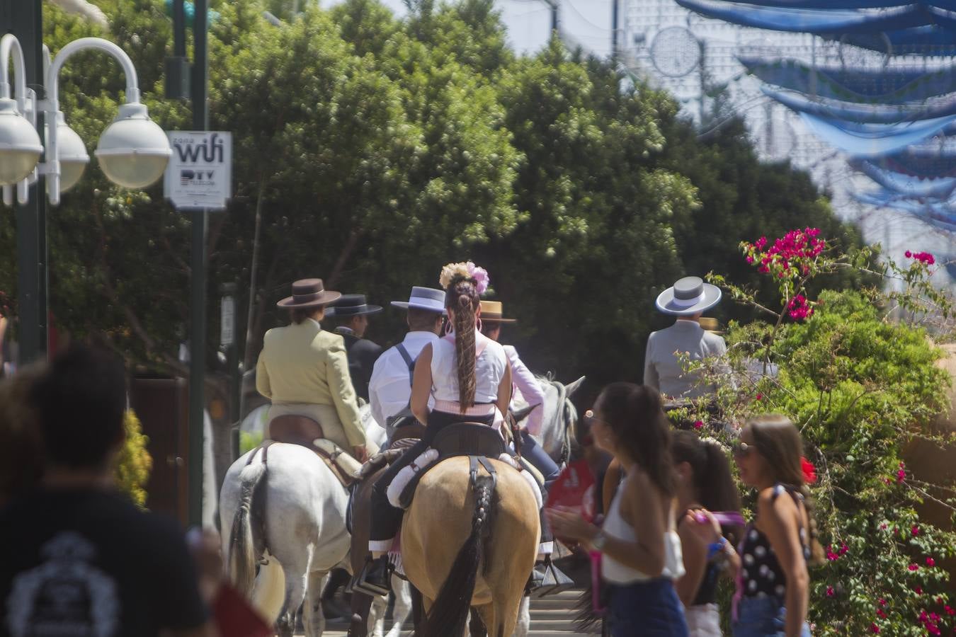 Una fiesta de día en Cortijo de Torres en la que caben todas las formas de entender la Feria de Málaga