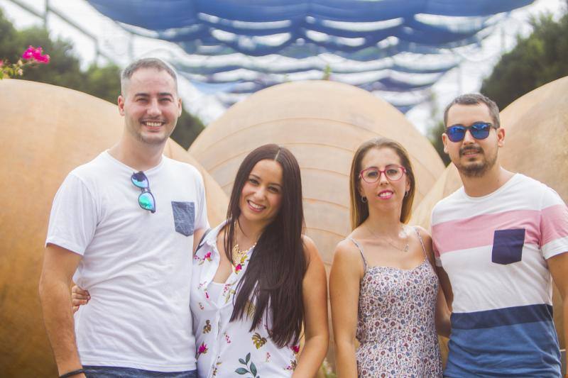 Miles de personas disfrutan del sábado en el recinto de Cortijo de Torres de día