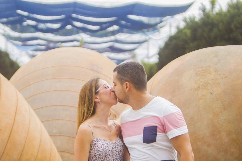 Miles de personas disfrutan del sábado en el recinto de Cortijo de Torres de día