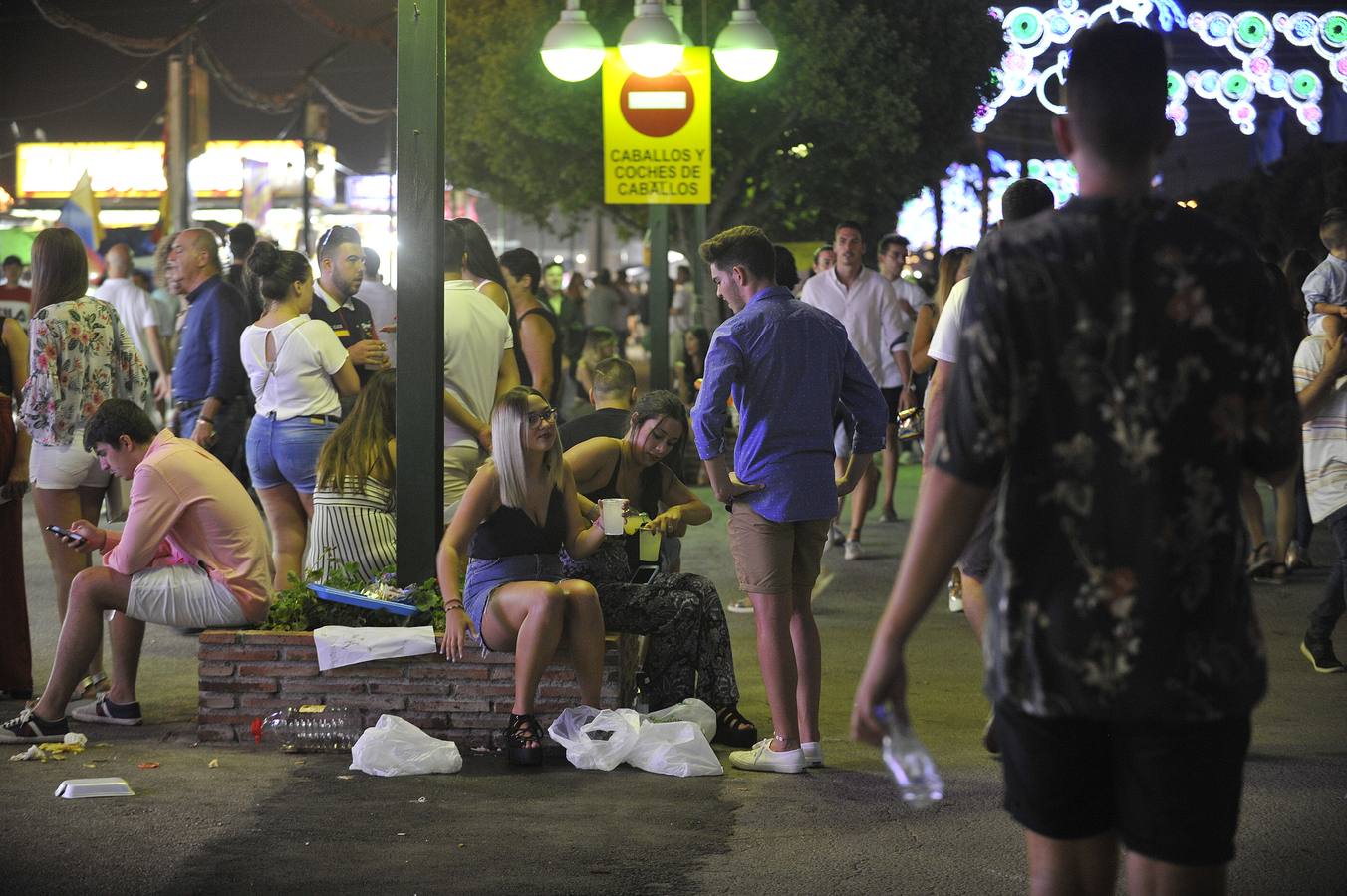 Las mejores fotos del viernes noche en el Real de la Feria de Málaga