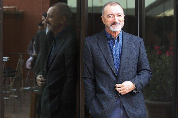 Arturo Pérez-Reverte publica en octubre 'Eva', segunda novela de su espía Lorenzo Falcó. 