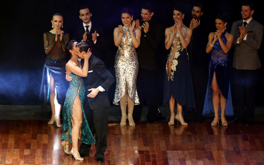 Una competición realizada desde 2009 en la que participan más de 400 parejas de todo el mundo. Entre las categorías más destacadas se encuentra el "Tango de Pista" y "Teatro Escenario"