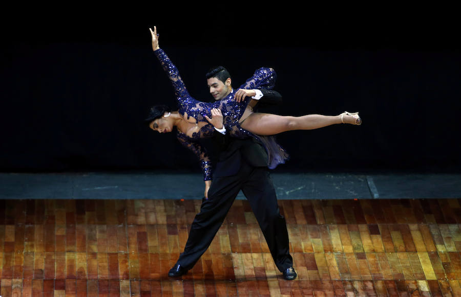 Una competición realizada desde 2009 en la que participan más de 400 parejas de todo el mundo. Entre las categorías más destacadas se encuentra el "Tango de Pista" y "Teatro Escenario"