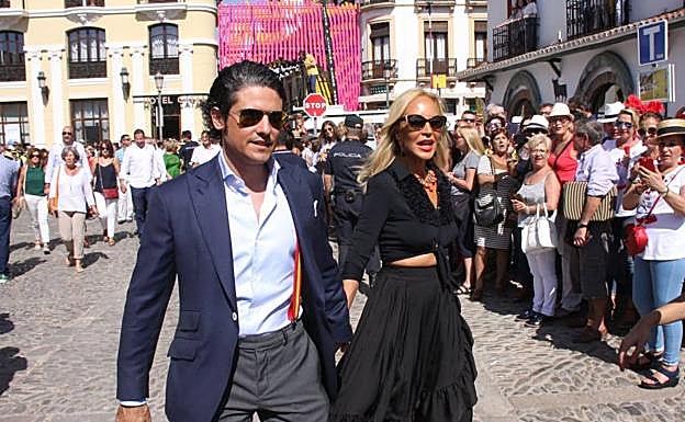 Mucho público y rostros conocidos V,M.