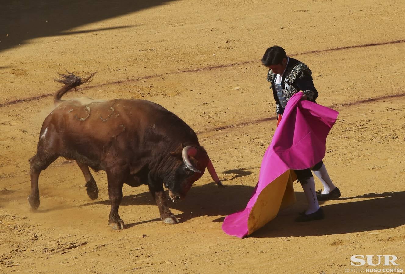El diestro corta 2 orejas en el último toro de su carrera en una Goyesca en la que destacaron Perera y Cayetano a pie y el rejoneador Diego Ventura