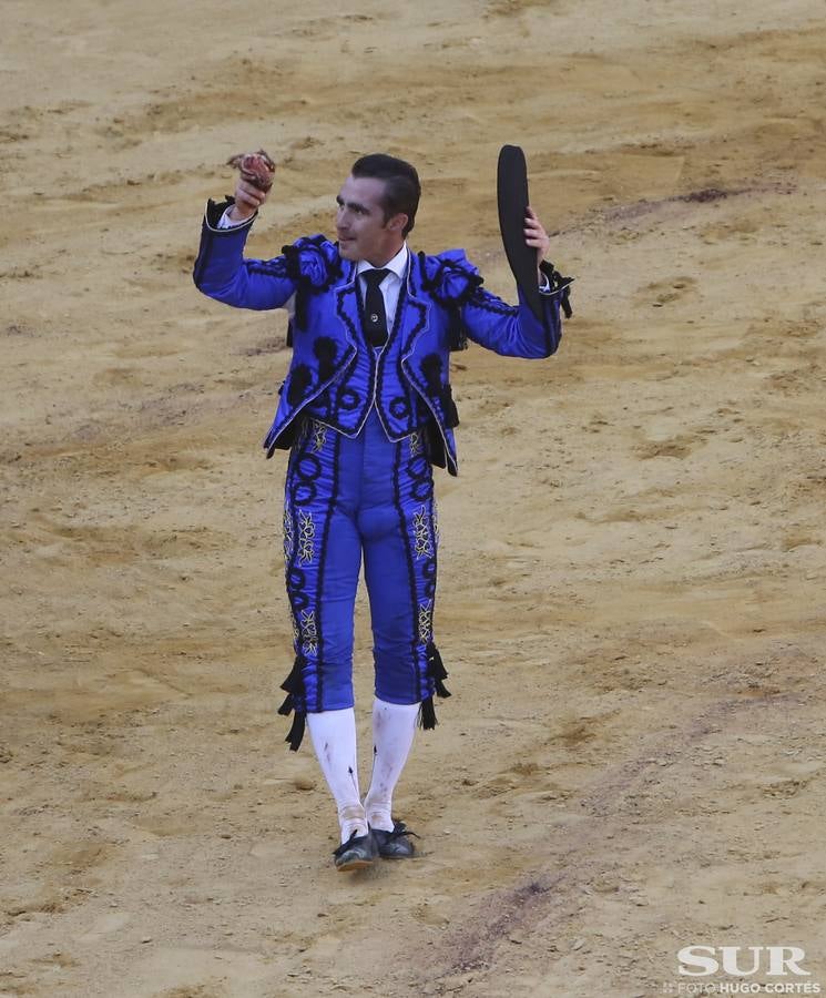 El diestro corta 2 orejas en el último toro de su carrera en una Goyesca en la que destacaron Perera y Cayetano a pie y el rejoneador Diego Ventura