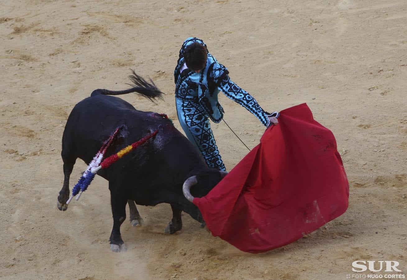 El diestro corta 2 orejas en el último toro de su carrera en una Goyesca en la que destacaron Perera y Cayetano a pie y el rejoneador Diego Ventura