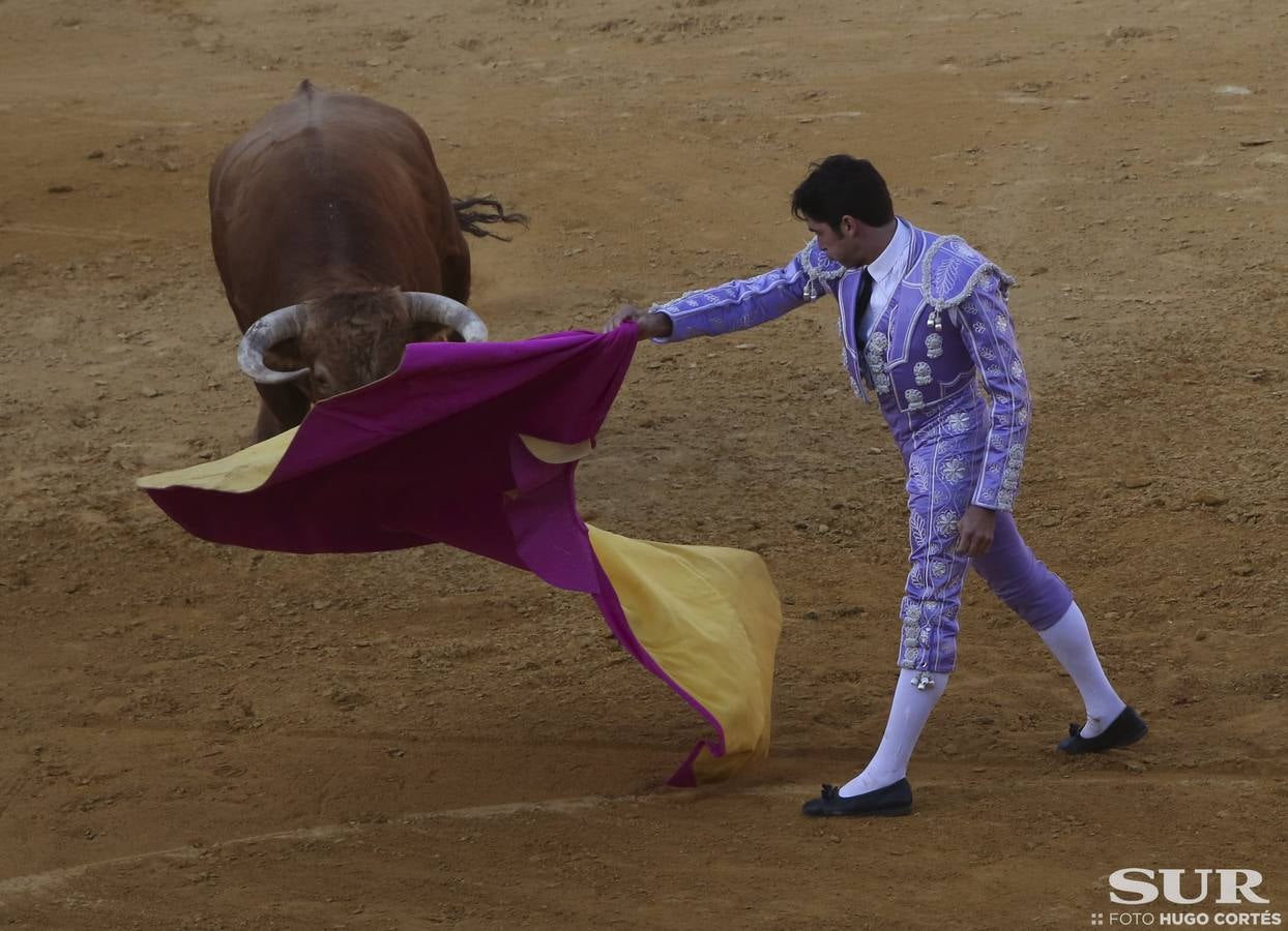 El diestro corta 2 orejas en el último toro de su carrera en una Goyesca en la que destacaron Perera y Cayetano a pie y el rejoneador Diego Ventura