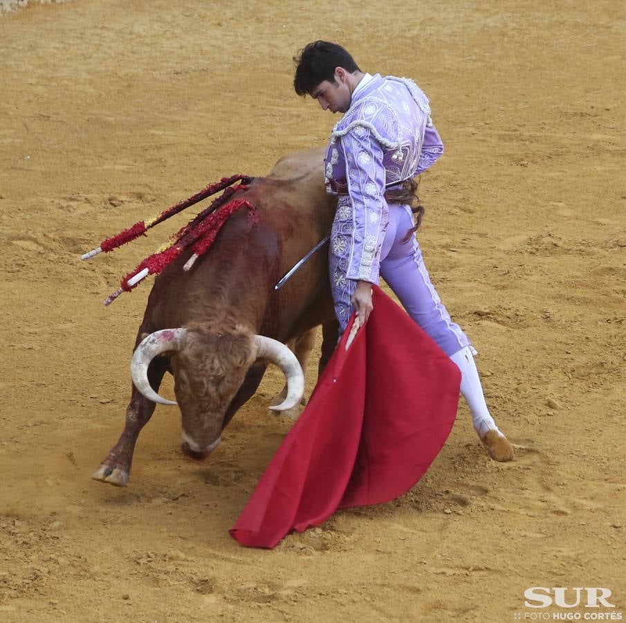 El diestro corta 2 orejas en el último toro de su carrera en una Goyesca en la que destacaron Perera y Cayetano a pie y el rejoneador Diego Ventura