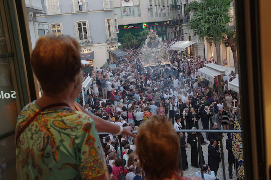 El cortejo partirá a las 19.30 horas de la Catedral, donde por la mañana el obispo ha presidido una misa y una ofrenda floral