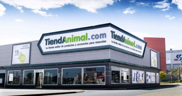 Tiendanimal traslada a Toledo su centro logístico pero mantiene su sede en Málaga