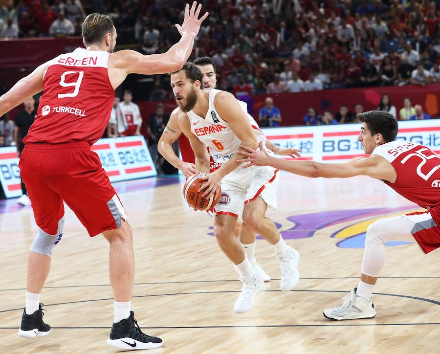 Imágenes del partido de España contra Turquía en el Eurobasket. Victoria de la selección española tras cuatro cuartos igualados hasta el final