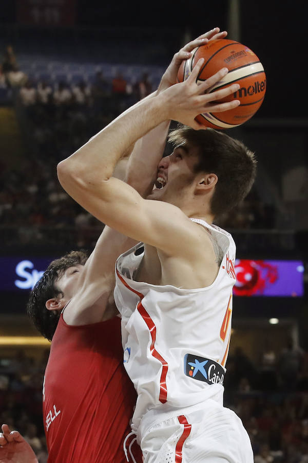 Imágenes del partido de España contra Turquía en el Eurobasket. Victoria de la selección española tras cuatro cuartos igualados hasta el final