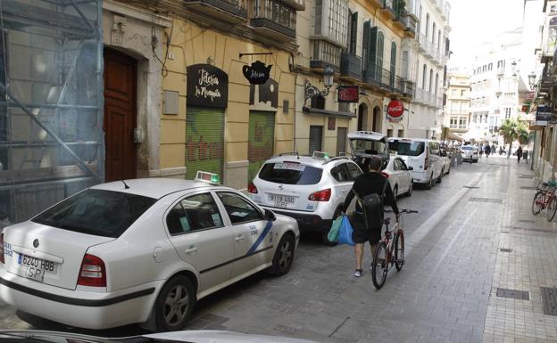 Taxis en el centro de Málaga.