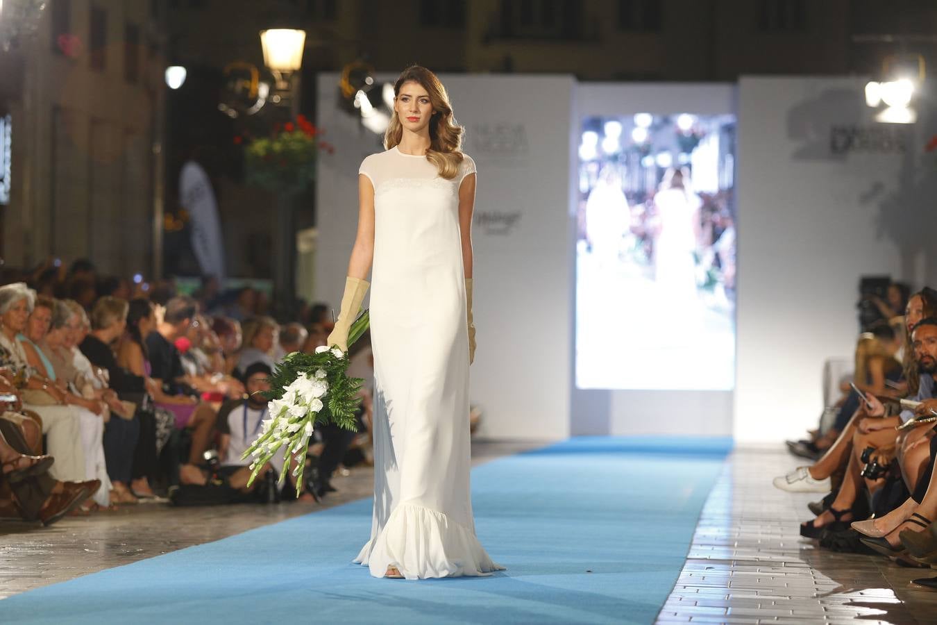 Málaga capital celebra su cita con la moda sobre la alfombra azul más larga de Europa