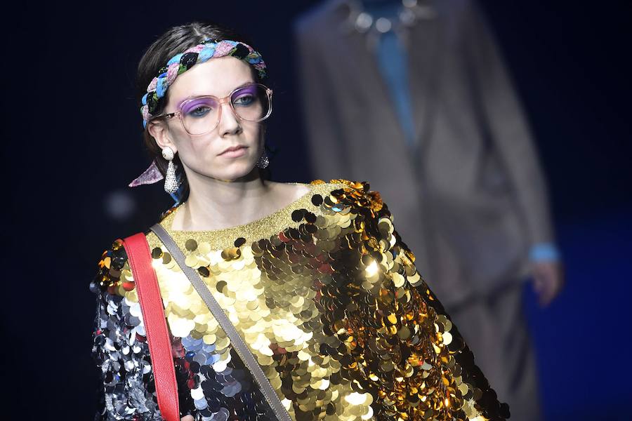 La firma italiana presenta su nueva colección Primavera-Verano durante la semana de la moda de Milán 