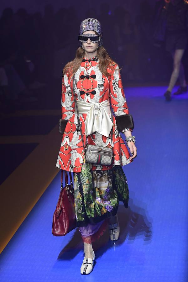 La firma italiana presenta su nueva colección Primavera-Verano durante la semana de la moda de Milán 