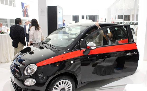 Los asistentes pudieron probar los diferentes modelos Fiat y Abarth que se exhibían.