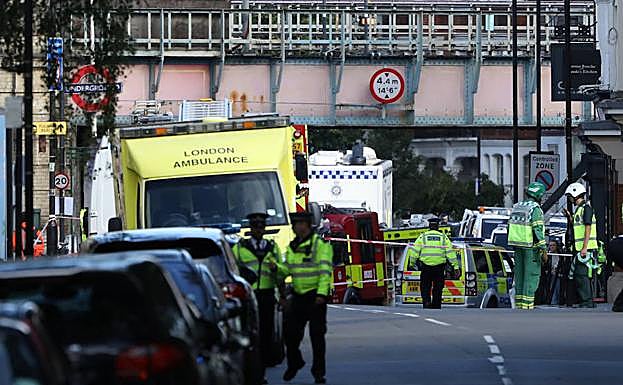 La Policía atribuye a un joven de 18 años la autoría del atentado en el metro de Londres