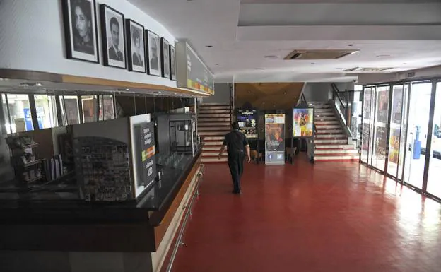 El Teatro Alameda mantendrá la programación de sus actuales gestores durante la próxima temporada.