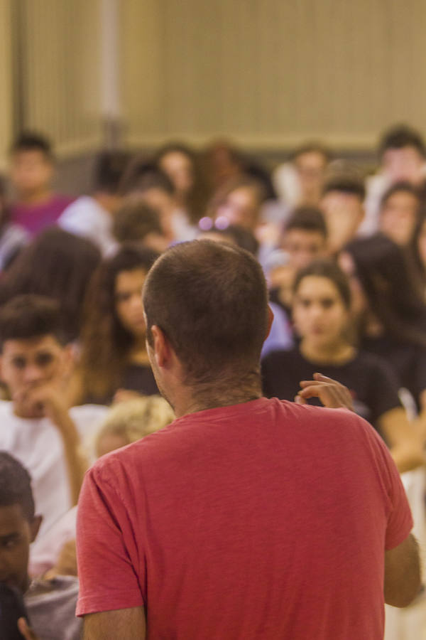 El articulista de SUR Jesús Nieto ha impartido la clase