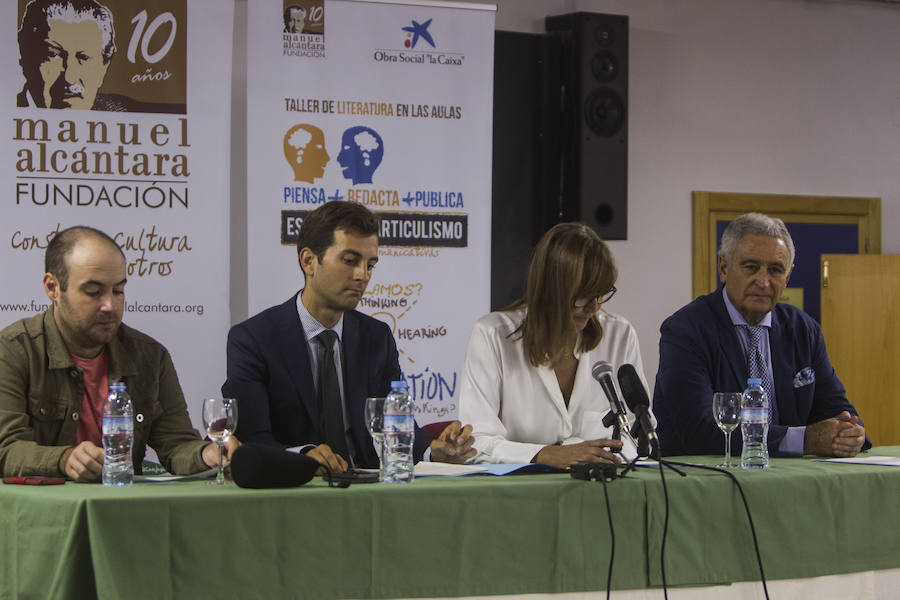 El articulista de SUR Jesús Nieto ha impartido la clase