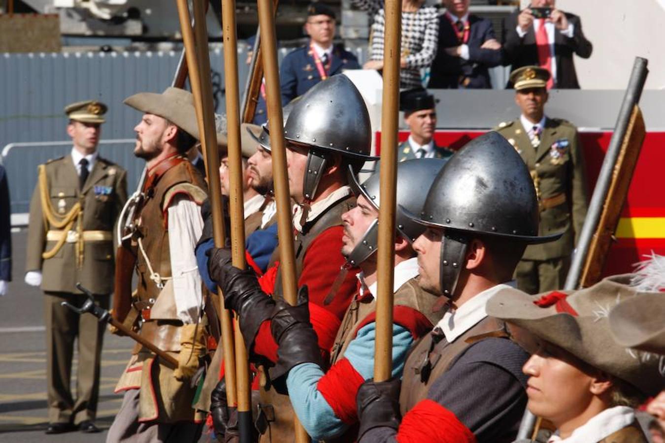 Más de 3.900 militares, acompañados por guardias civiles y policías nacionales, recorrerán el paseo de la Castellana de Madrid en el desfile del 12 de octubre