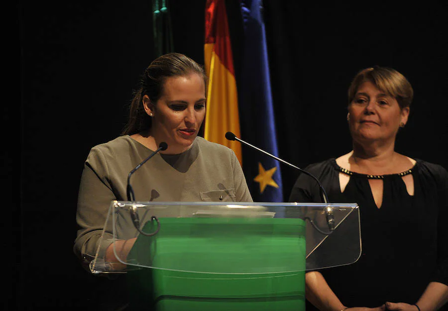 Eel delegado del gobierno andaluz en Málaga, José Luis Ruiz Espejo tuvo unas palabras de agradecimiento a todas las premiadas