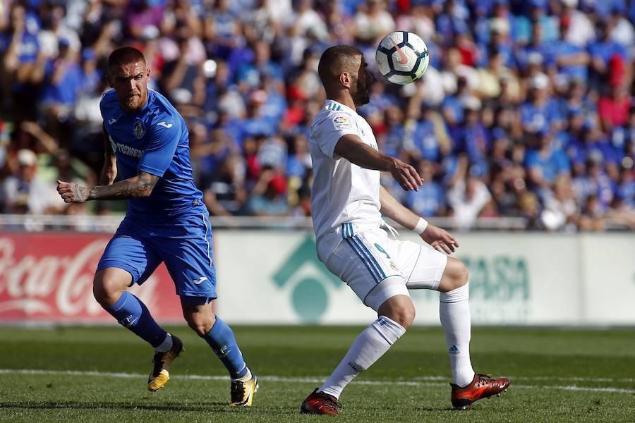 El Real Madrid visita el Coliseum Alfonso Pérez con el objetivo de conseguir una nueva victoria. El cuadro de Zidane suma doce triunfos consecutivos en Liga a domicilio. Una racha que busca frenar el Getafe para conseguir su tercera victoria en su regreso a la máxima categoría.