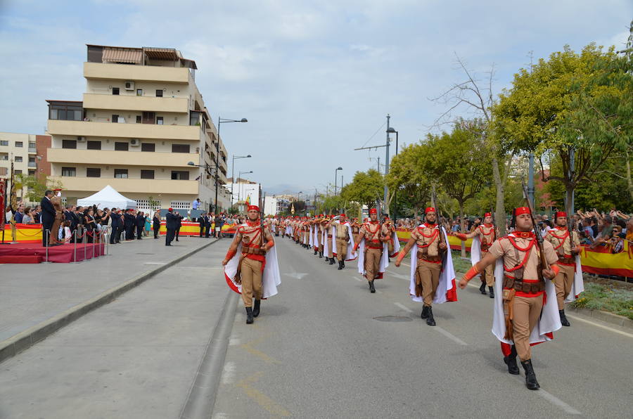 Más de 300 personas juran o prometen "su compromiso con España" ante la enseña patria en un acto organizado por el Grupo de Regulares de Melilla 52 y la Archicofradía del Rico y la Piedad de Vélez-Málaga