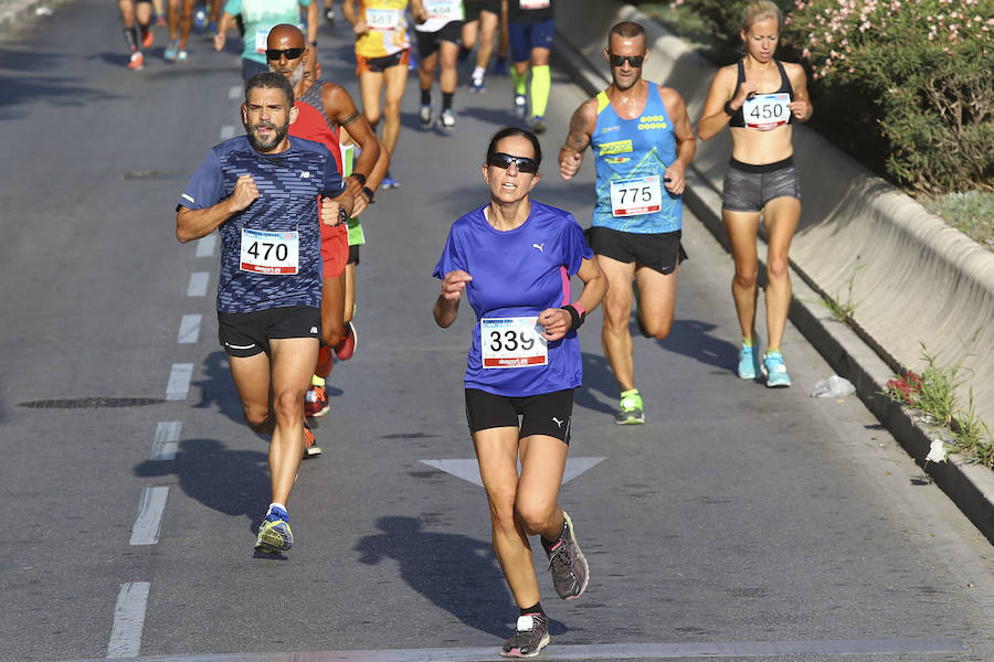 En su quinta edición, la prueba urbana ha llegado a los 800 corredores