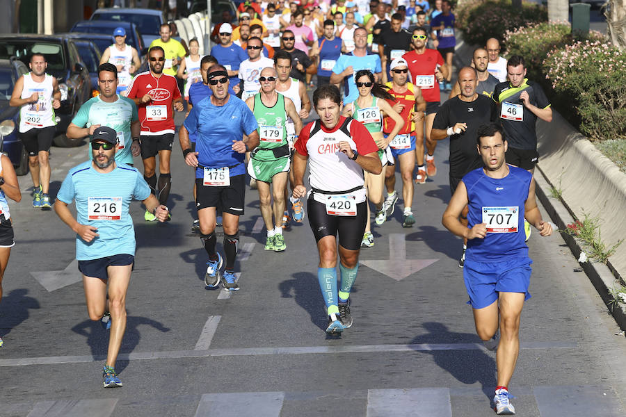 En su quinta edición, la prueba urbana ha llegado a los 800 corredores