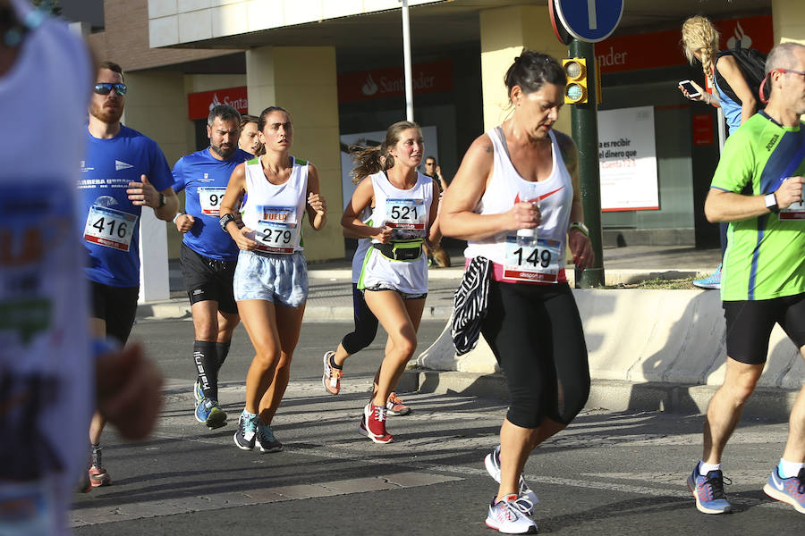 En su quinta edición, la prueba urbana ha llegado a los 800 corredores