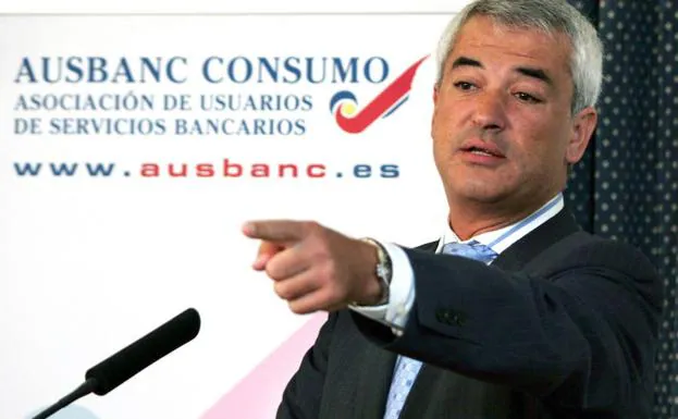 Ausbanc y Luis Pineda, condenados a publicar su sentencia condenatoria en las marquesinas de los autobuses de Málaga