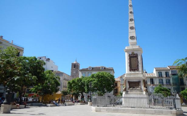 Monumento a Torrijos en la Plaza de la Merced.