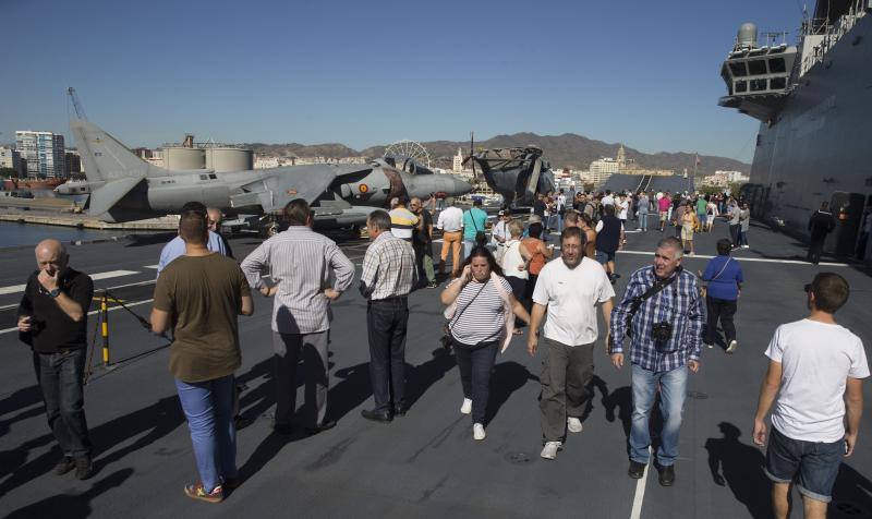 Se trata del mayor buque de guerra construido en España, con 231 metros de eslora y 32 de manga