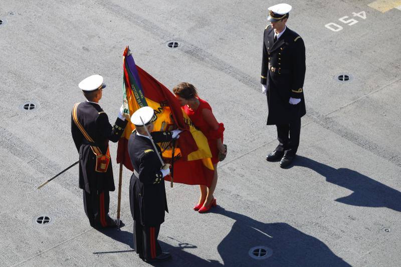 Fotos de la jura de bandera civil en el portaaviones Juan carlos I en Málaga (V)