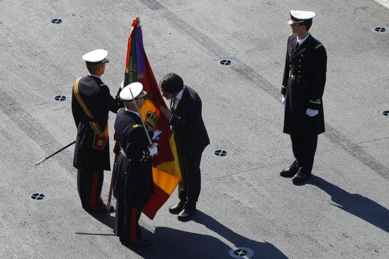 Fotos de la jura de bandera civil en el portaaviones Juan carlos I en Málaga (V)