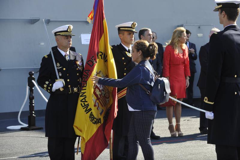 Fotos de la jura de bandera civil en el portaaviones Juan carlos I en Málaga (III)