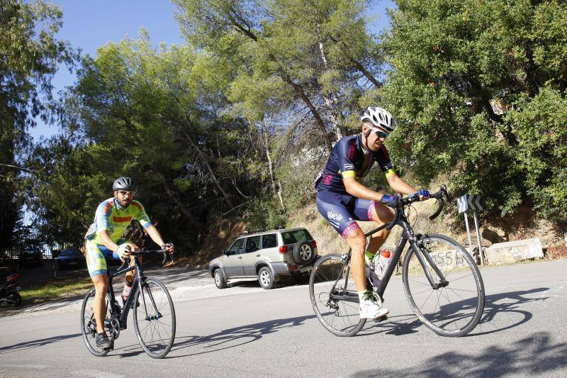La tradicional prueba se celebró este domingo con la participación de más de 250 ciclistas